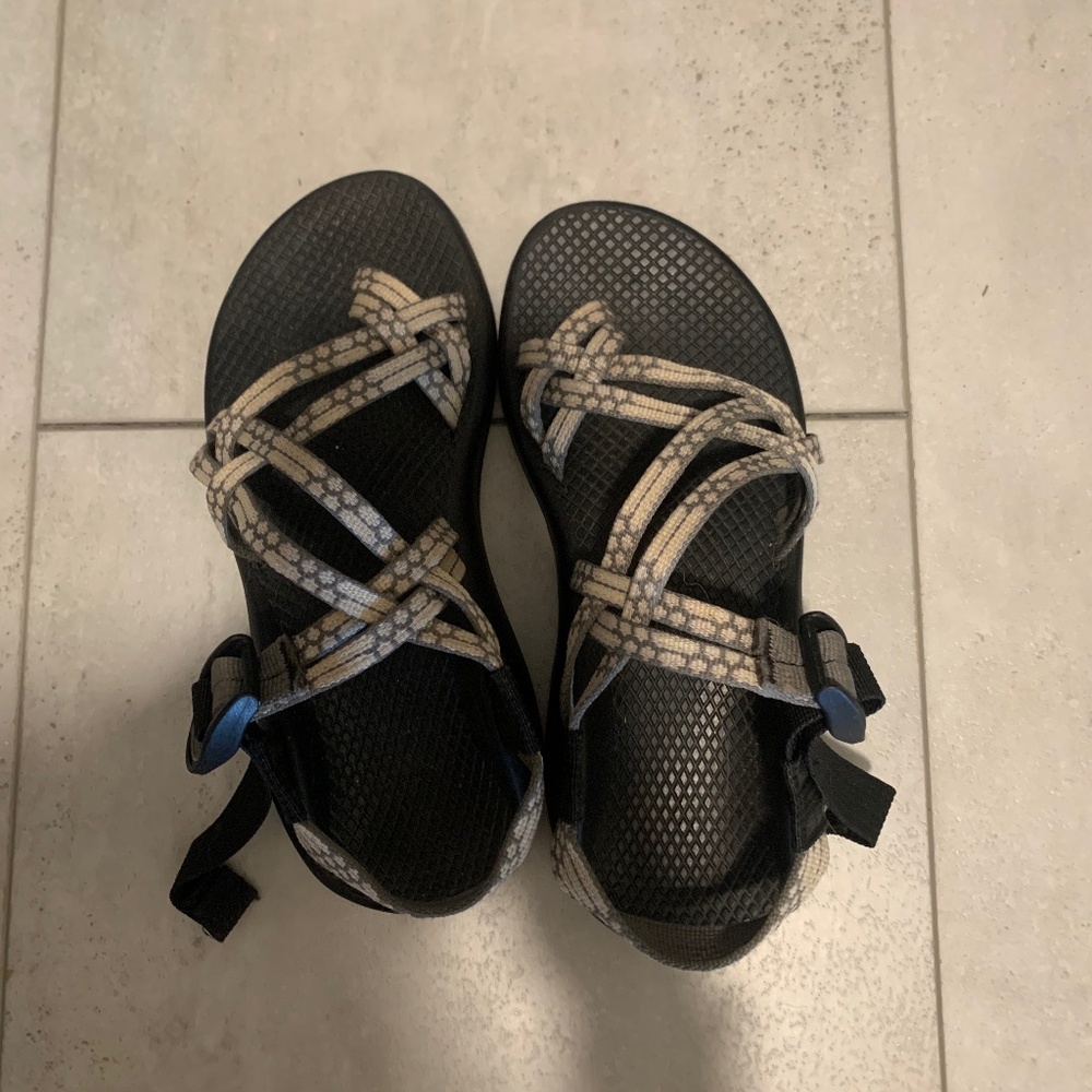 Women’s multi strap Chacos